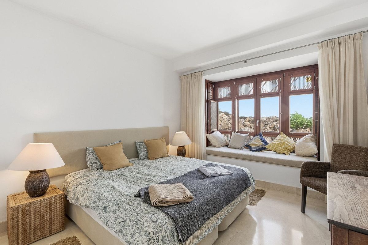 Gelijkvloers appartement in Nueva Andalucía, Nueva Andalucía, 12/12