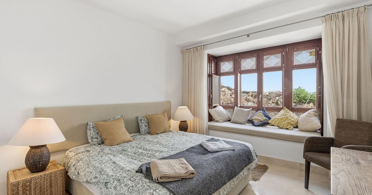 Gelijkvloers appartement in Nueva Andalucía, Nueva Andalucía, 12/12