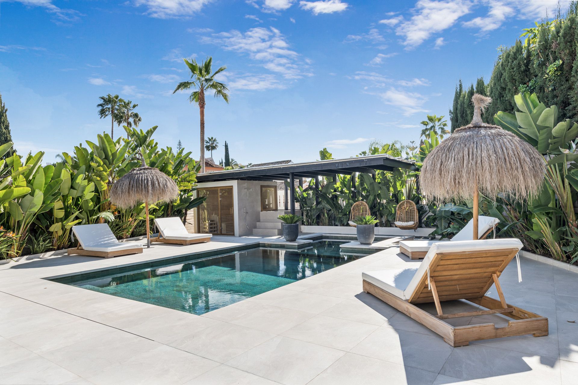 Villa in Nueva Andalucia, Nueva Andalucia, 2/12