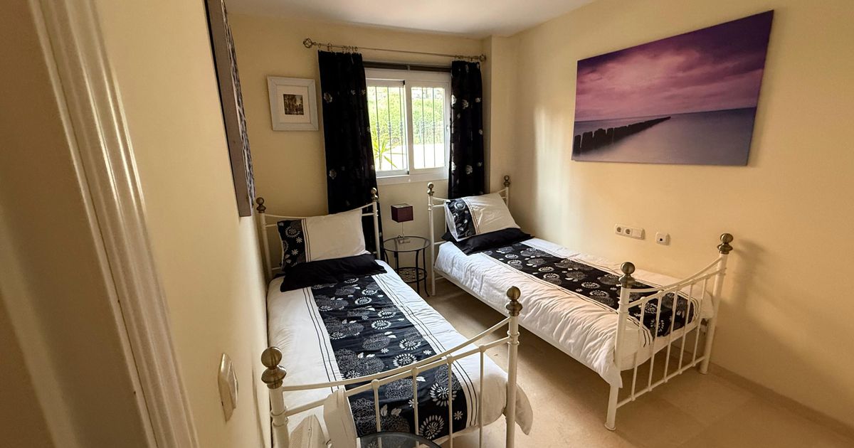 Apartment in Marbella East, Elviria, Marbella East, 11/12