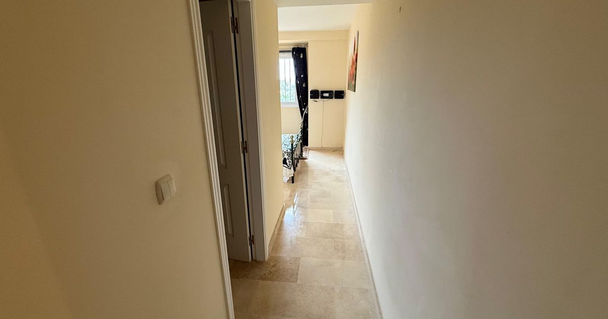 Apartment in Marbella East, Elviria, Marbella East, 12/12