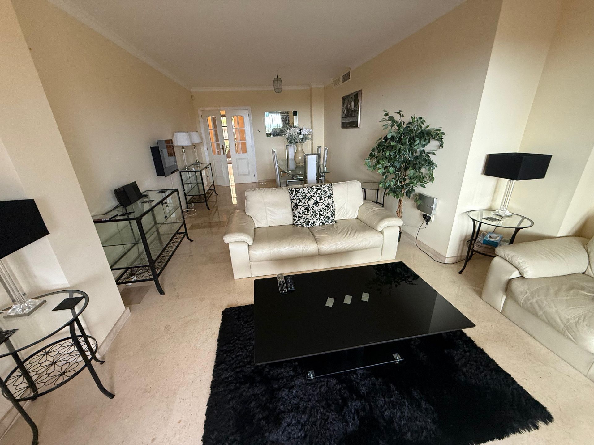 Apartment in Marbella East, Elviria, Marbella East, 3/12