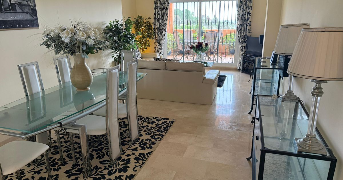 Apartment in Marbella East, Elviria, Marbella East, 8/12