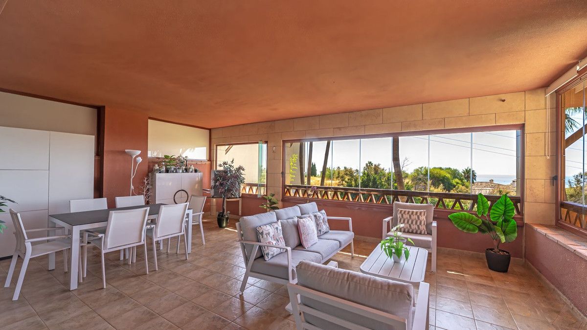 Middle Floor Apartment in Benalmadena, Benalmadena, 5/12