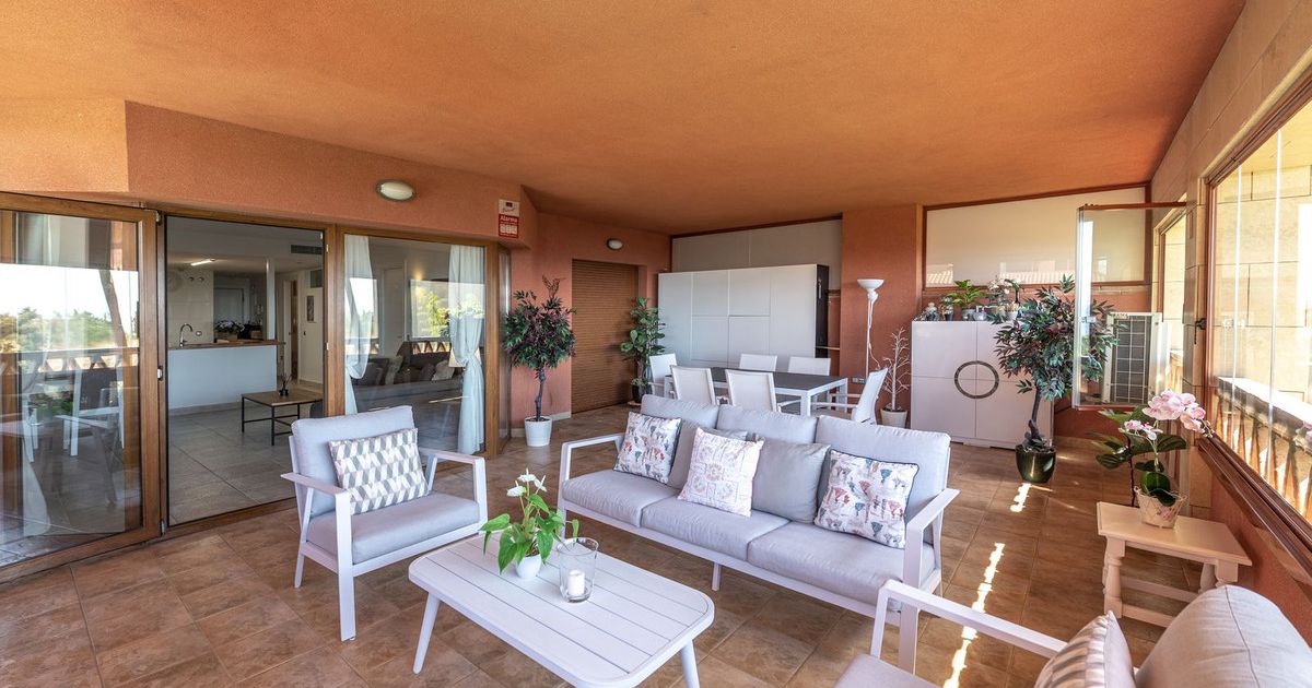 Middle Floor Apartment in Benalmadena, Benalmadena, 6/12