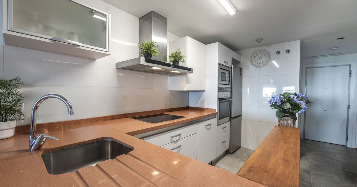 Middle Floor Apartment in Benalmadena, Benalmadena, 10/12
