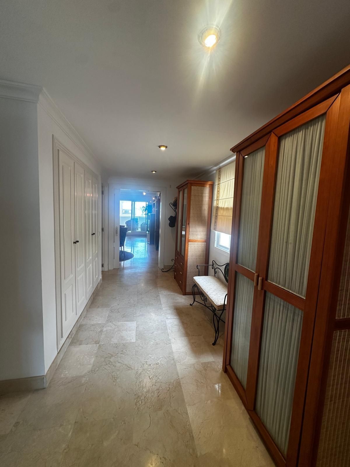 Middle Floor Apartment in Marbella, Marbella, 5/9
