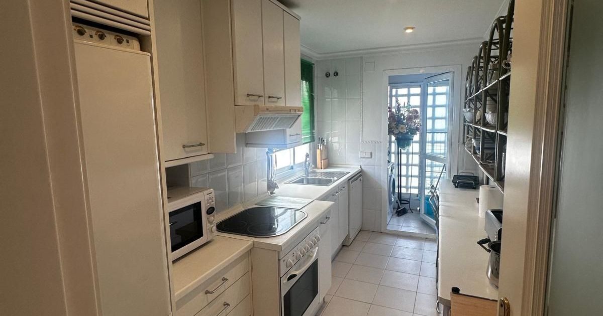 Middle Floor Apartment in Marbella, Marbella, 7/9