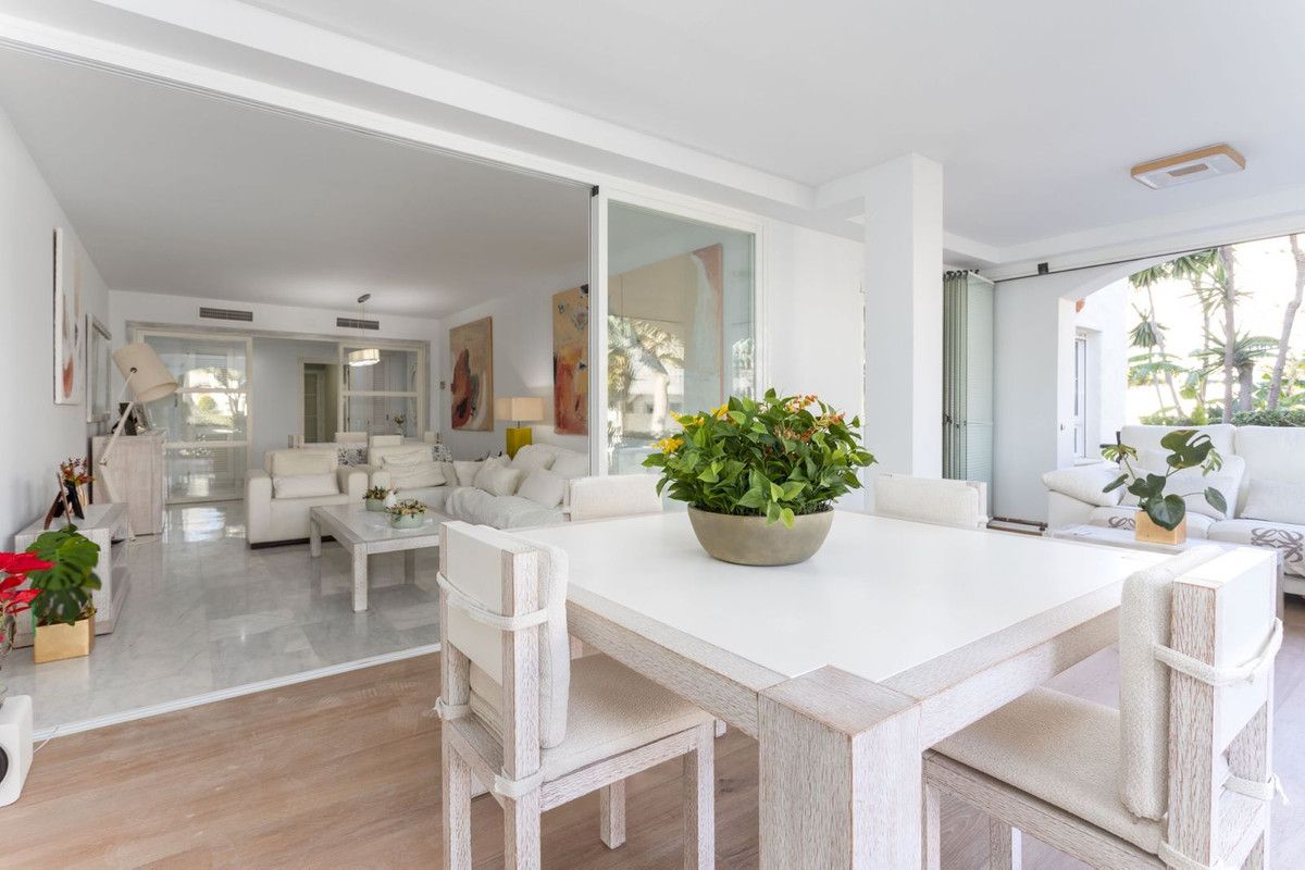 Appartement en rez-de-chaussée à San Pedro de Alcántara, San Pedro de Alcántara, 10/12