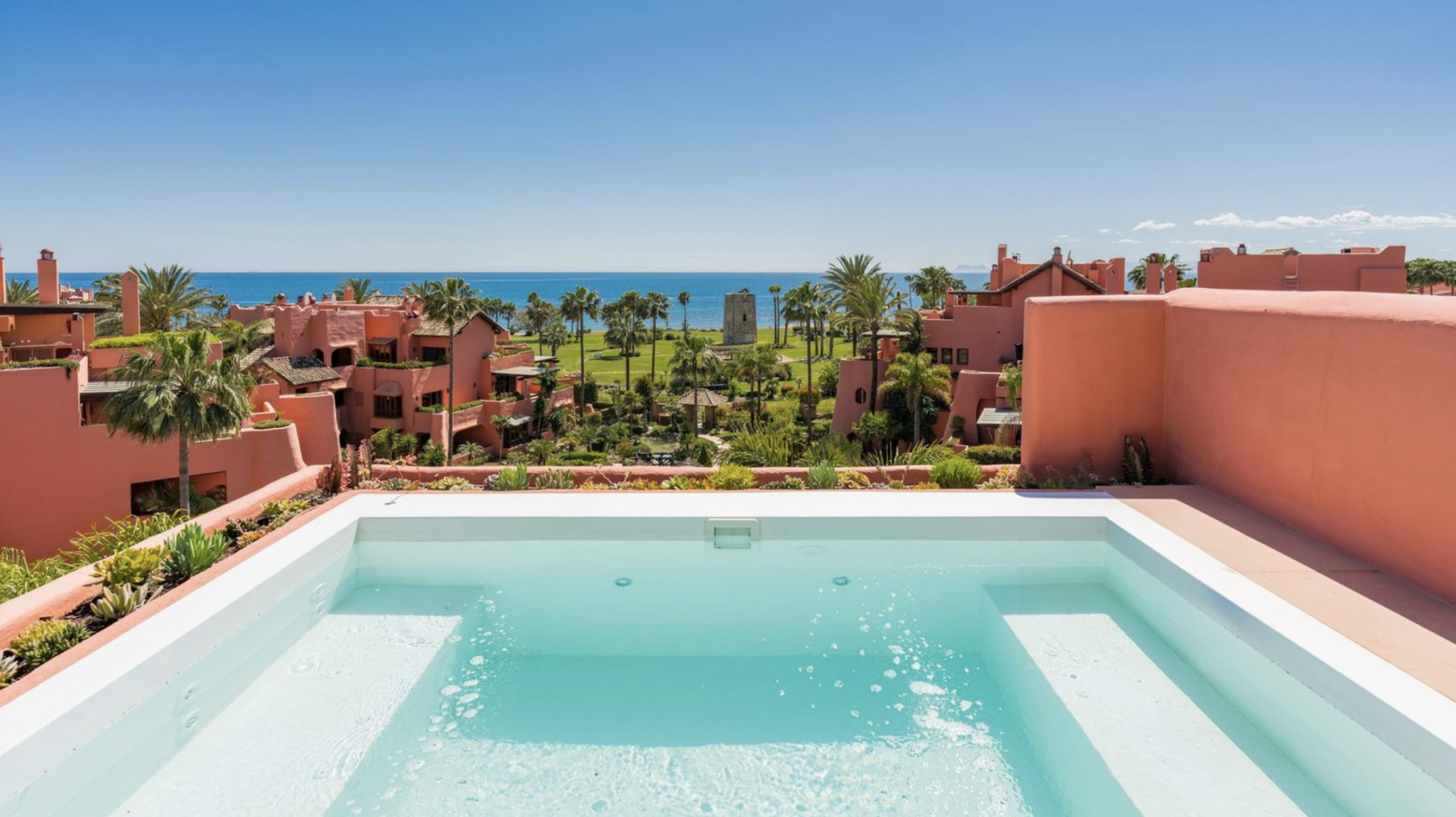 Penthouse in Estepona, Torre Bermeja, Estepona, 3/12