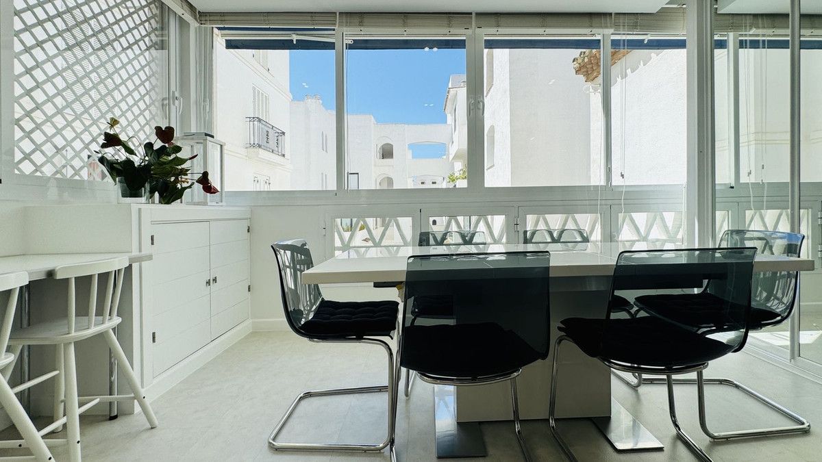 Mittelgeschoss-Apartment in Puerto Banús, Puerto Banús, 11/12