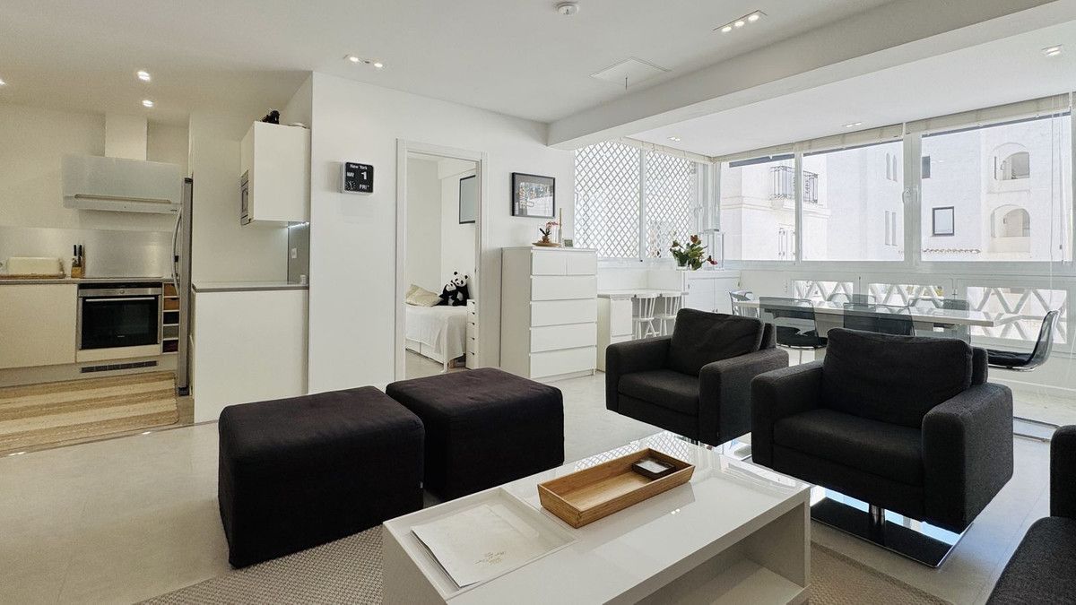 Mittelgeschoss-Apartment in Puerto Banús, Puerto Banús, 6/12