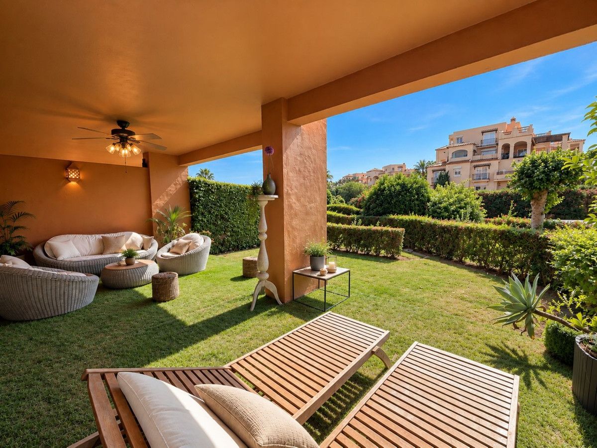 Erdgeschosswohnung in Estepona, Estepona, 4/12