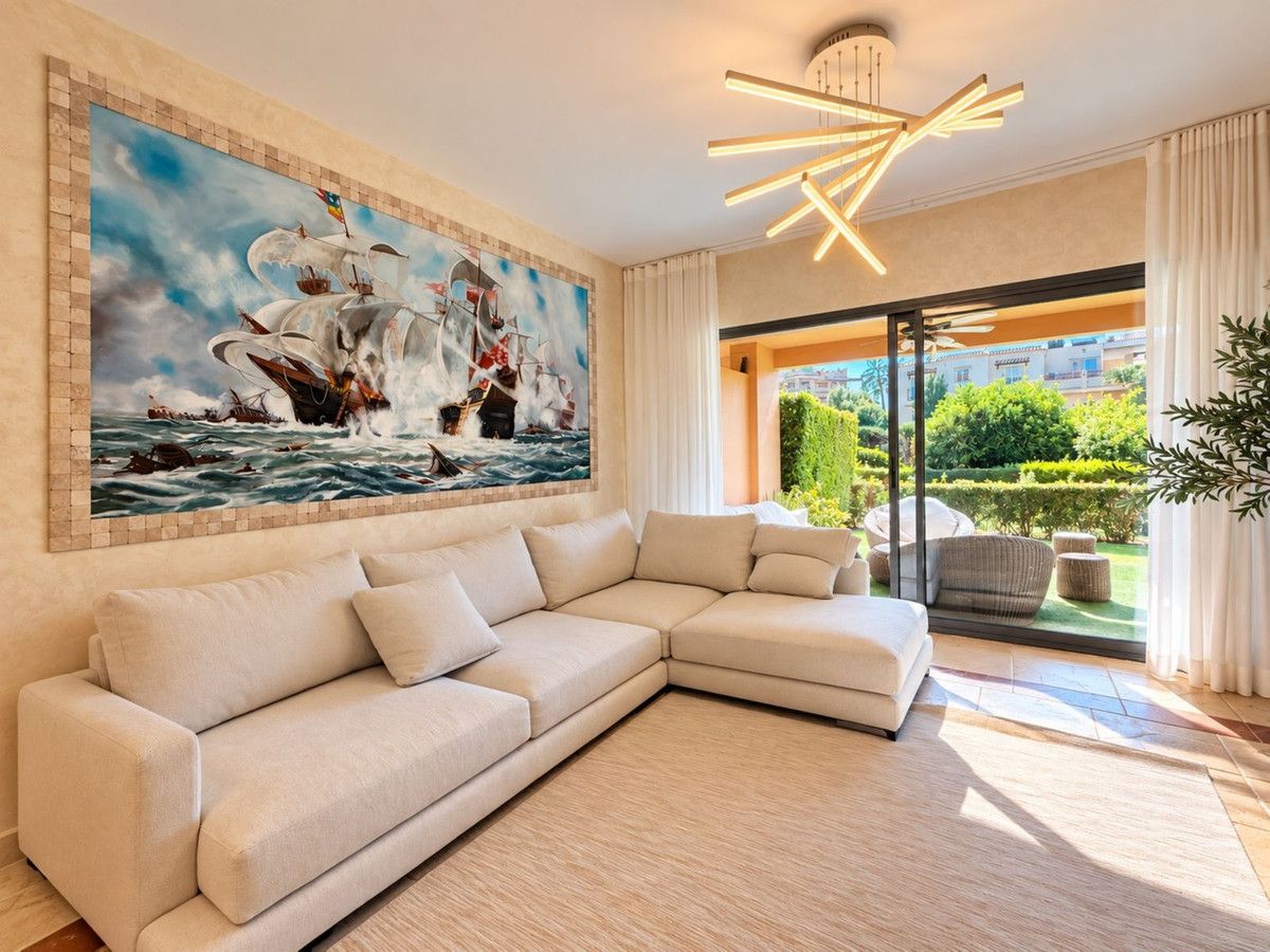 Erdgeschosswohnung in Estepona, Estepona, 7/12