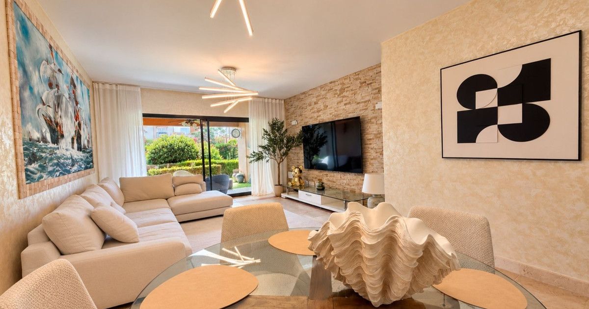 Erdgeschosswohnung in Estepona, Estepona, 10/12