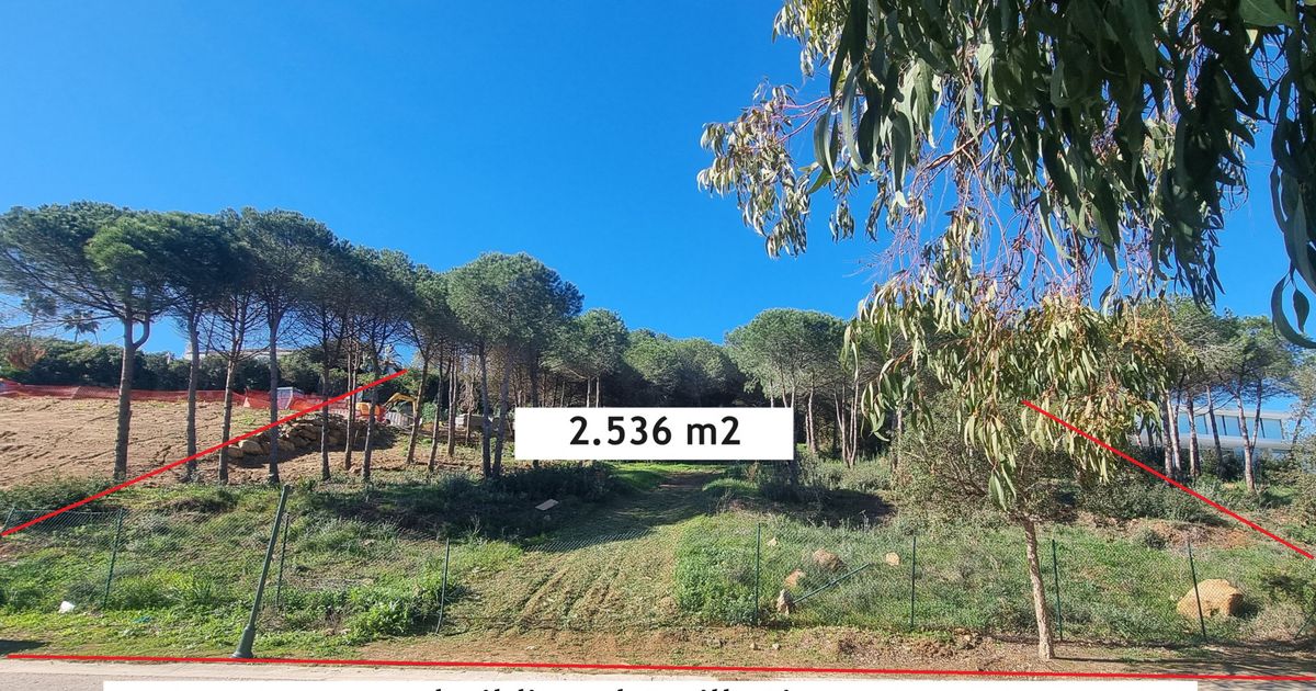 Plot in Sotogrande, Sotogrande, 3/12