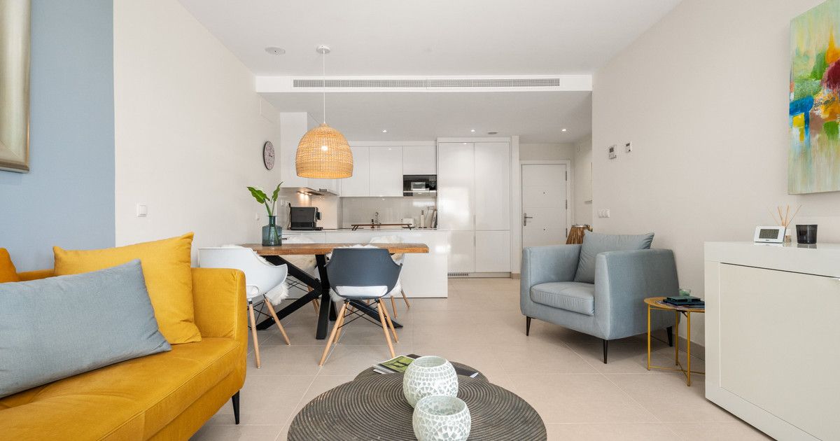 Middle Floor Apartment in Estepona, Estepona, 8/12