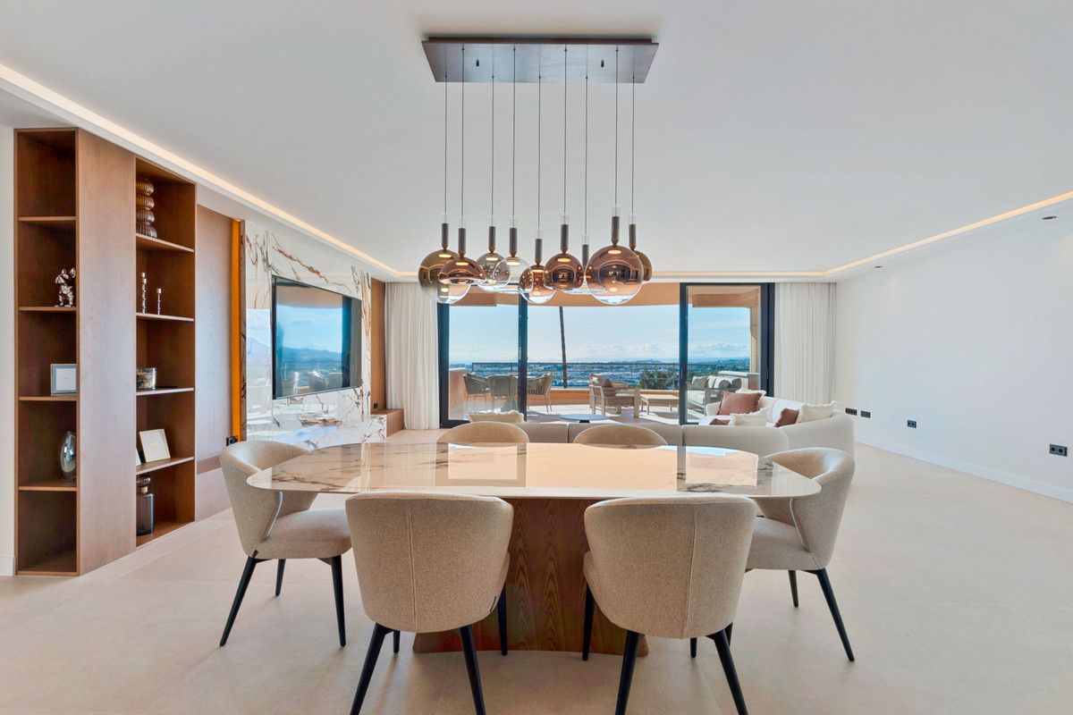 Appartement en étage moyen à Nueva Andalucía, Nueva Andalucía, 1/12
