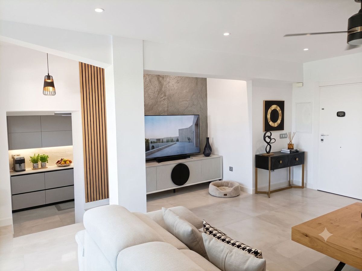 Apartamento en Planta Media en Torremolinos, Torremolinos, 4/12