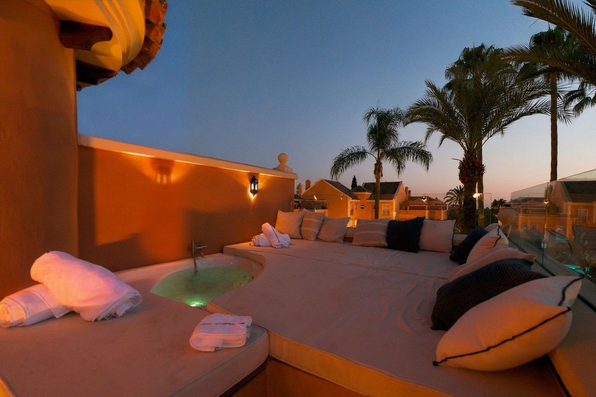 Penthouse Duplex in Nueva Andalucía, Nueva Andalucía, 3/12