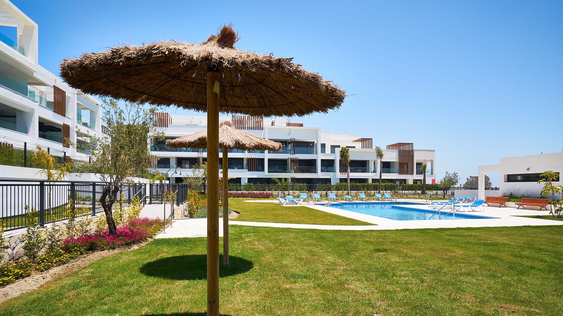Ground Floor Apartment in Estepona, New Golden Mile, Estepona, 6/12