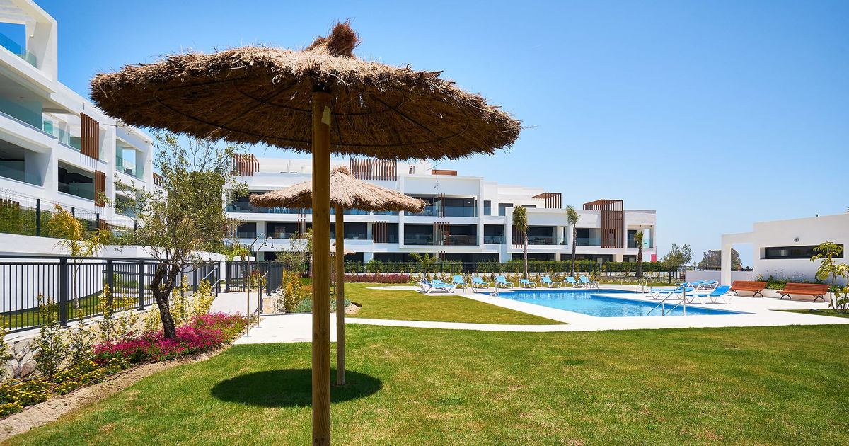 Ground Floor Apartment in Estepona, New Golden Mile, Estepona, 6/12