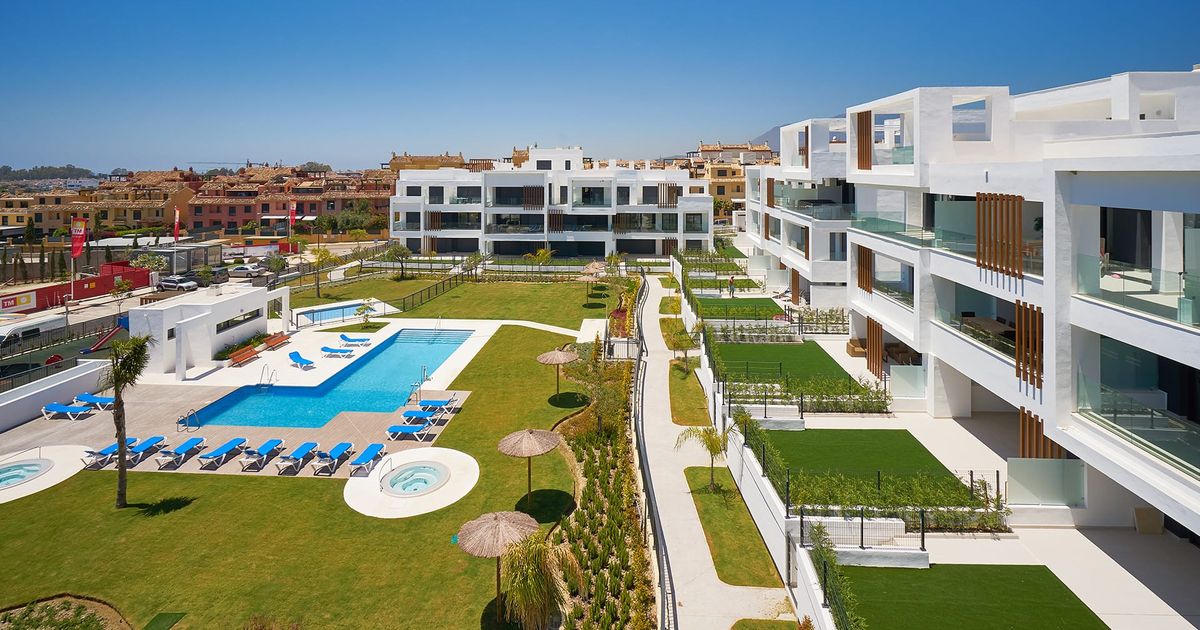 Ground Floor Apartment in Estepona, New Golden Mile, Estepona, 7/12
