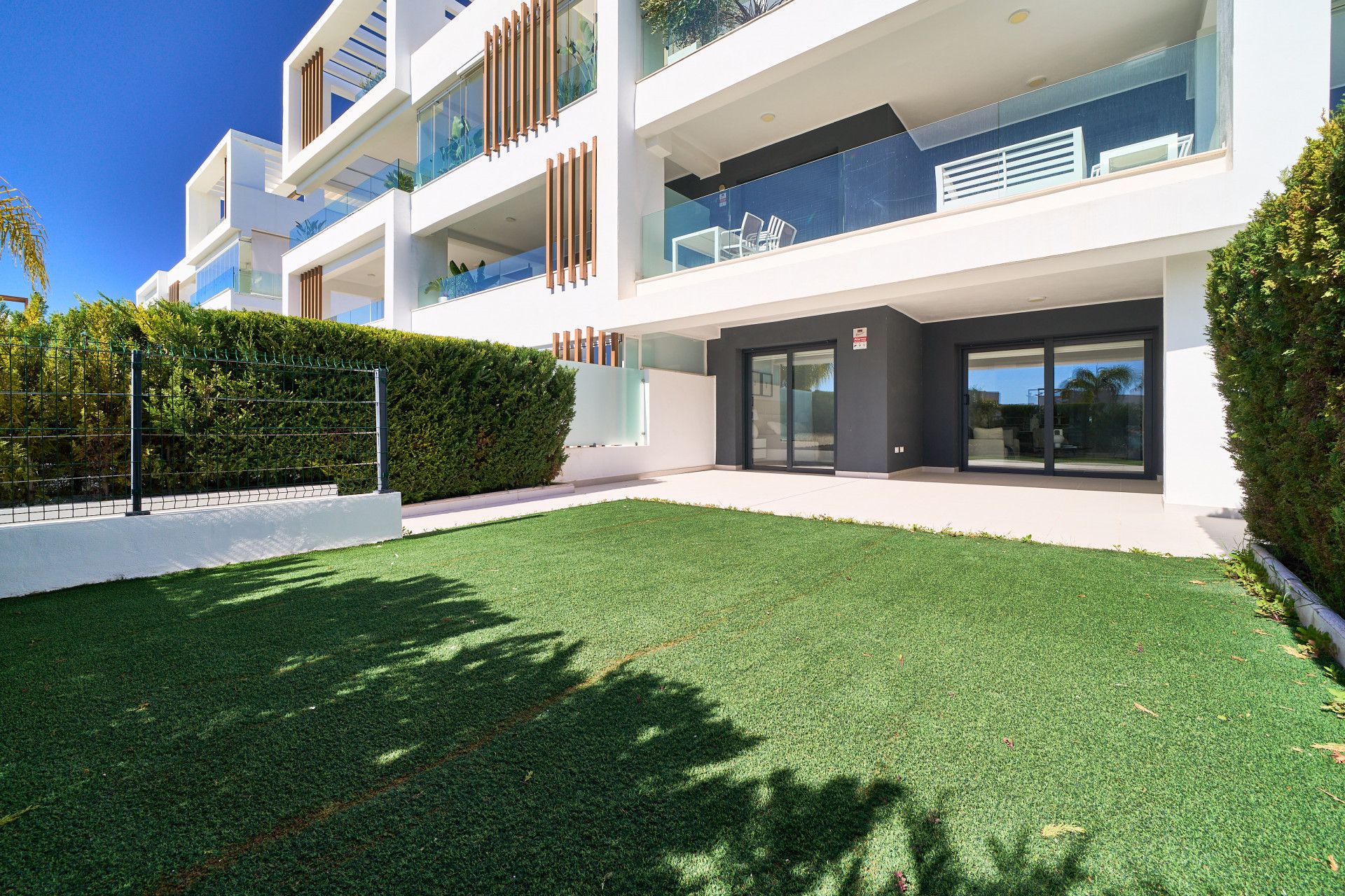 Ground Floor Apartment in Estepona, New Golden Mile, Estepona, 9/12