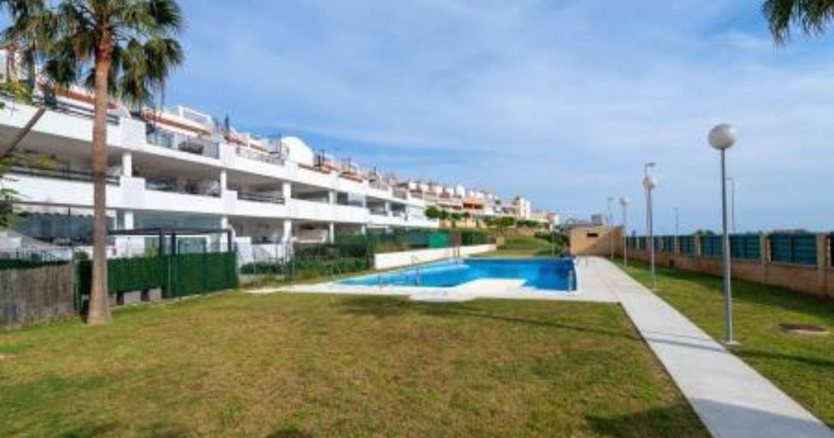 Квартира на первом этаже в Casares, Casares, 1/12