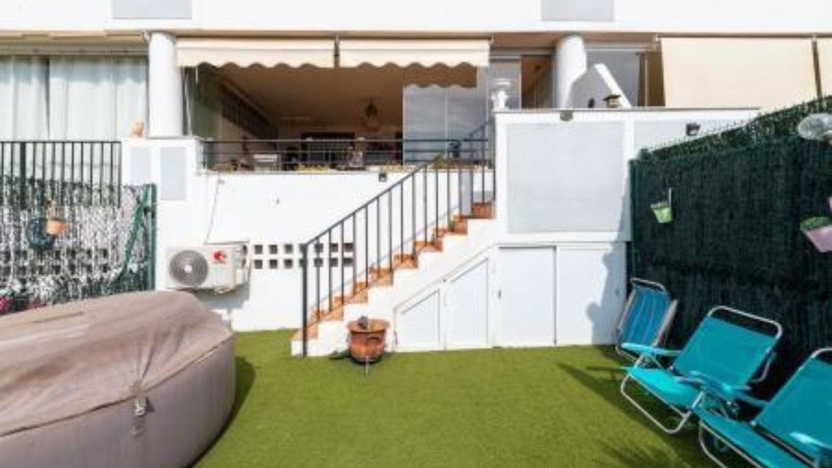 Квартира на первом этаже в Casares, Casares, 5/12