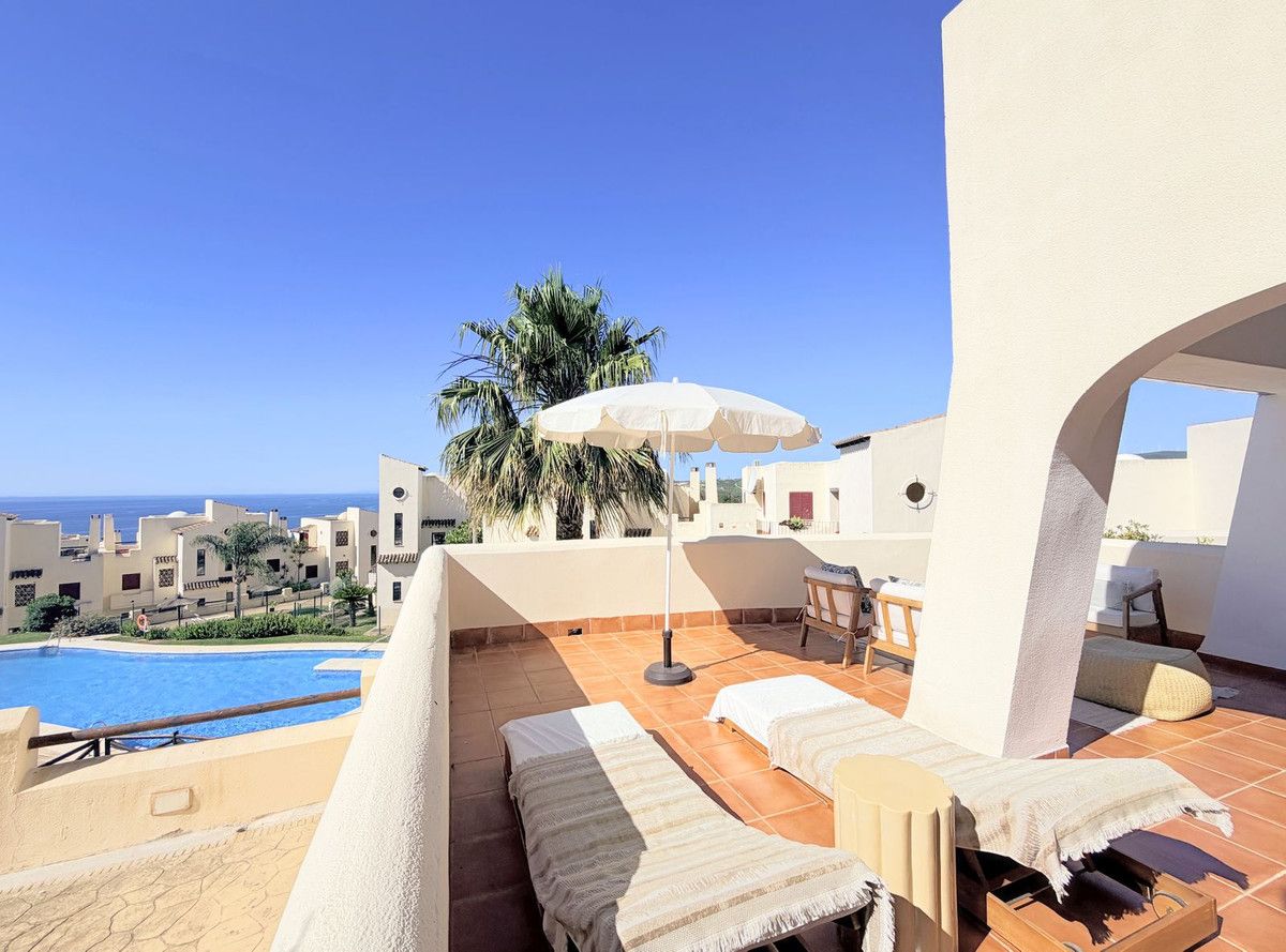 Ground Floor Apartment in Casares Playa, Casares Playa, 2/12