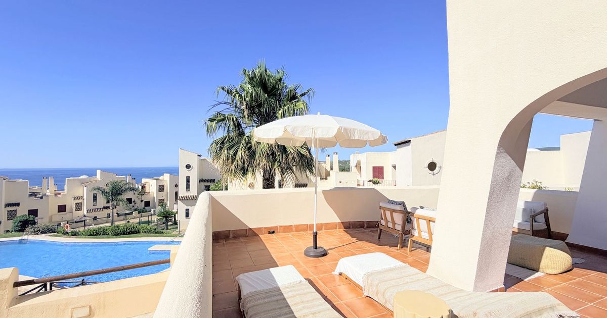 Ground Floor Apartment in Casares Playa, Casares Playa, 2/12