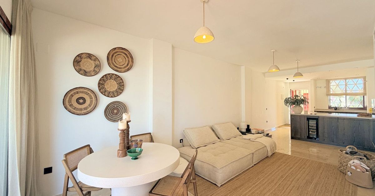 Ground Floor Apartment in Casares Playa, Casares Playa, 11/12