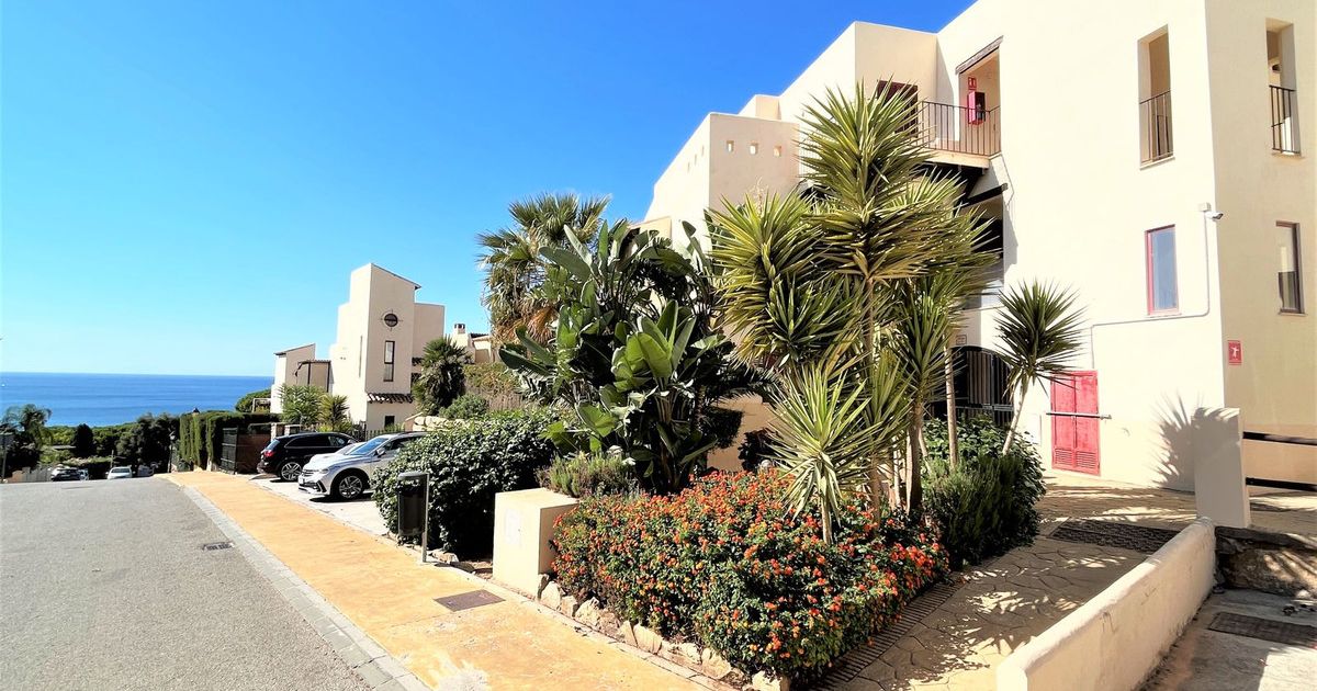 Ground Floor Apartment in Casares Playa, Casares Playa, 5/12