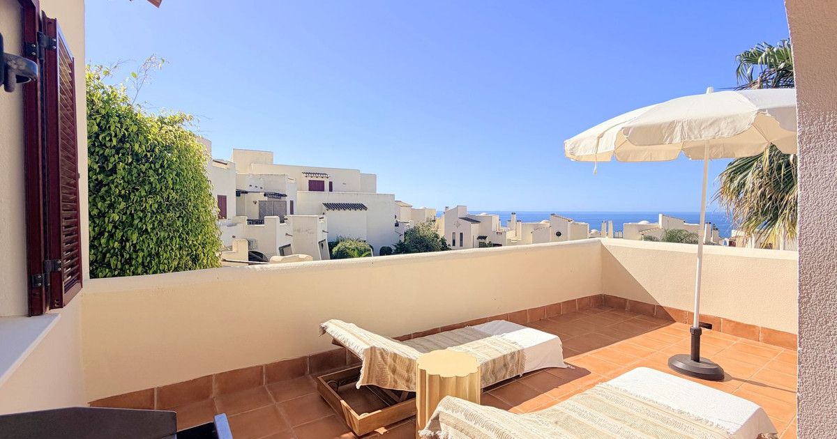 Ground Floor Apartment in Casares Playa, Casares Playa, 6/12
