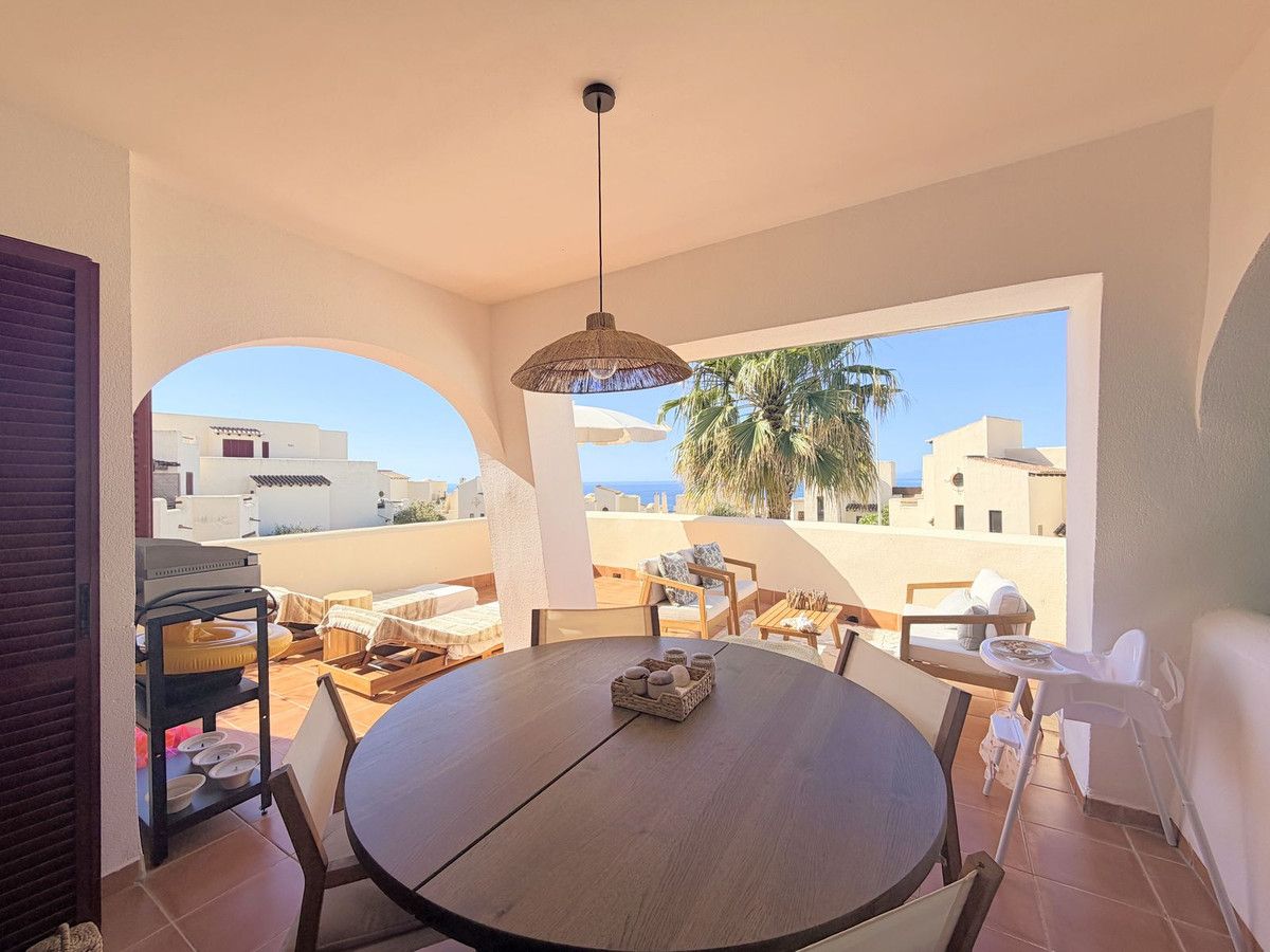 Ground Floor Apartment in Casares Playa, Casares Playa, 9/12