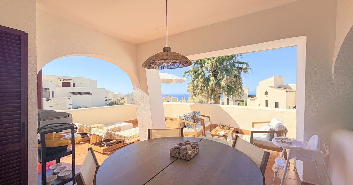 Ground Floor Apartment in Casares Playa, Casares Playa, 9/12