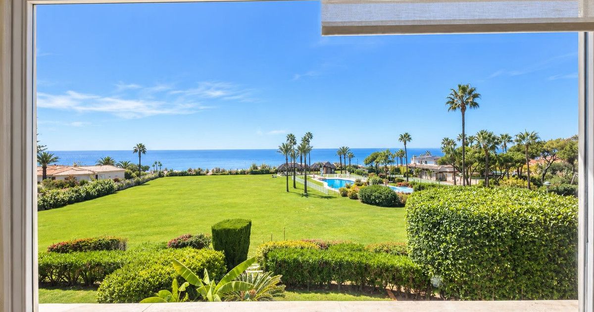 Mittelgeschoss-Wohnung in Marbella, Marbella, 6/12