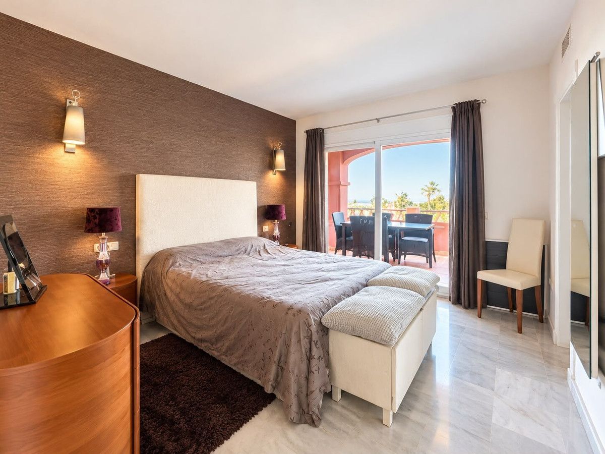 Mittelgeschoss-Wohnung in Marbella, Marbella, 9/12