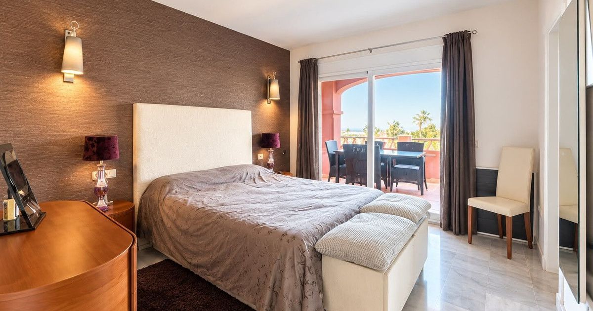 Mittelgeschoss-Wohnung in Marbella, Marbella, 9/12