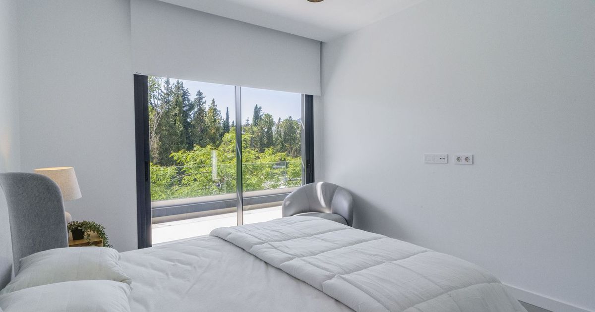 Смежный дом в Estepona, Estepona, 7/12