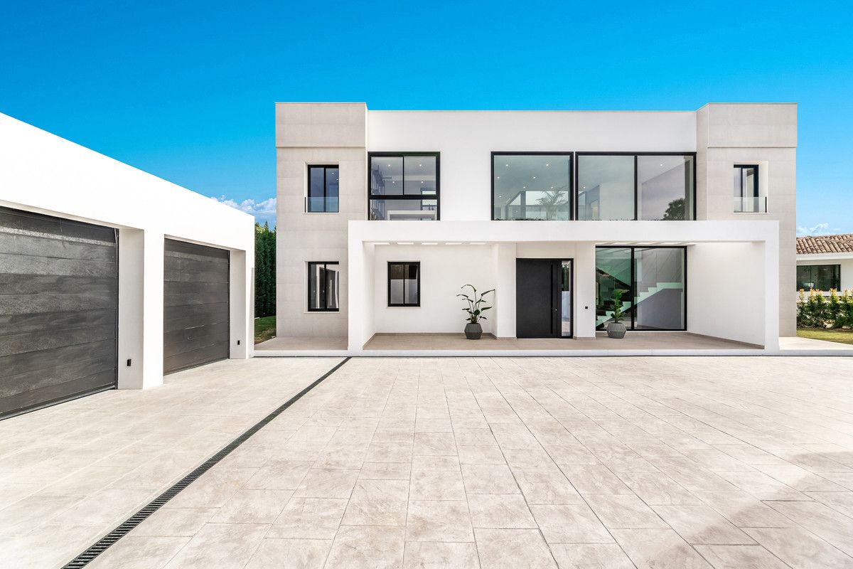 Fristående villa i El Madroñal, El Madroñal, 5/12