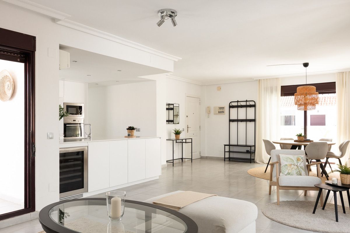 Penthouse Duplex in Nueva Andalucía, Nueva Andalucía, 4/12