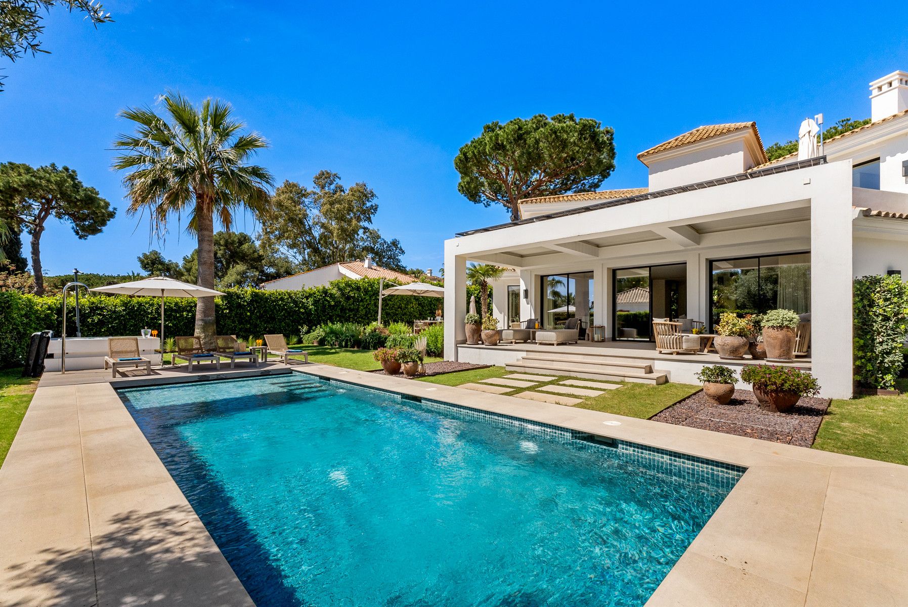 Villa in Marbella East, Los Monteros Playa, Marbella East, 3/12