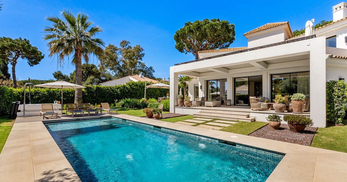 Villa in Marbella East, Los Monteros Playa, Marbella East, 3/12