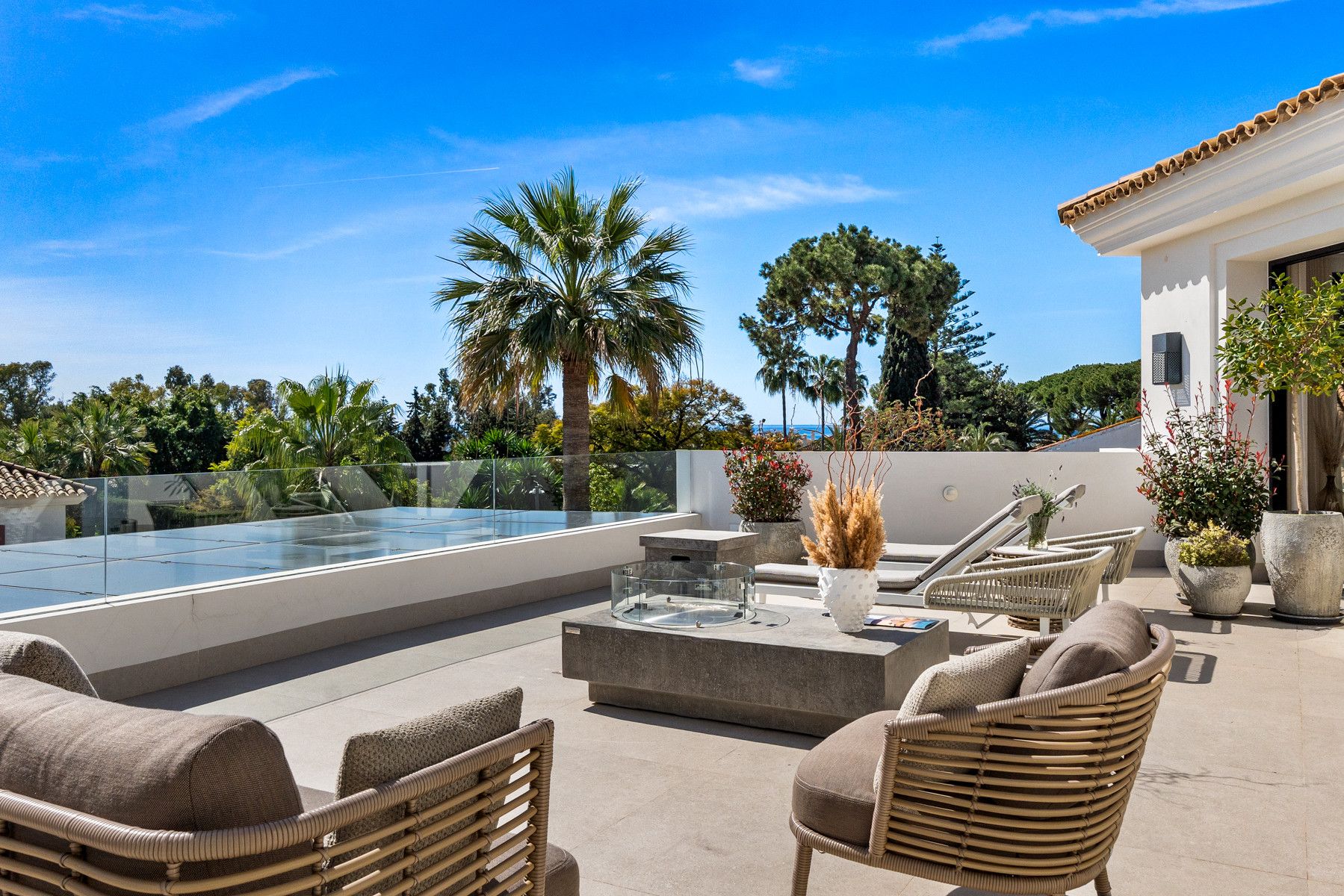 Villa in Marbella East, Los Monteros Playa, Marbella East, 4/12
