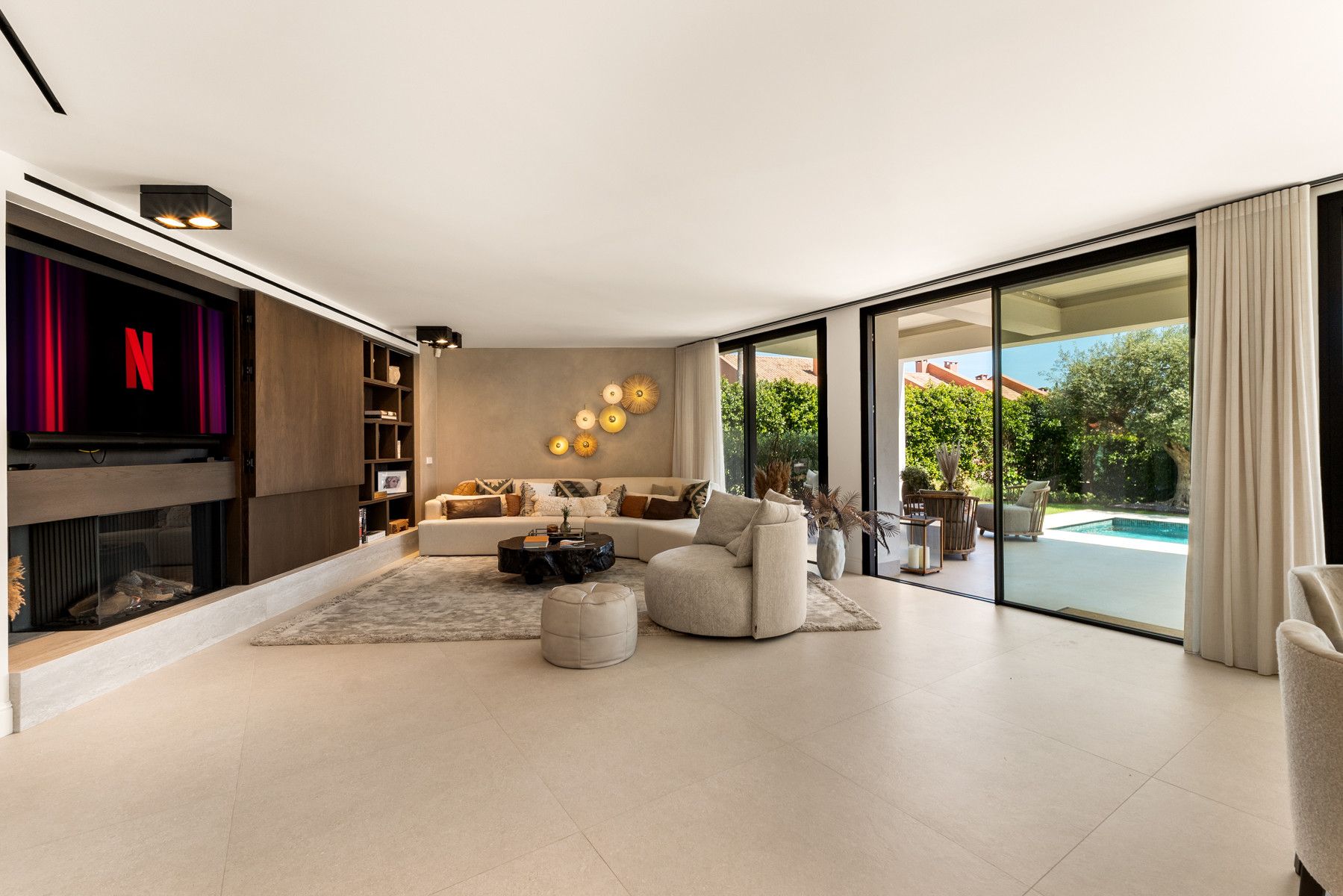Villa in Marbella East, Los Monteros Playa, Marbella East, 8/12