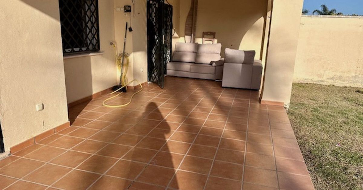 Ground Floor Apartment in Estepona, Estepona, 11/12