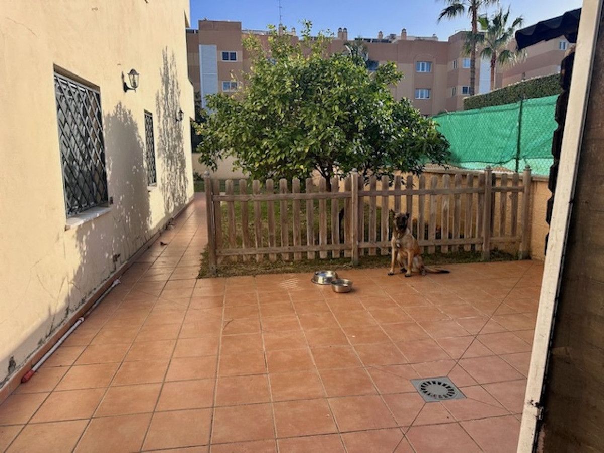 Ground Floor Apartment in Estepona, Estepona, 12/12