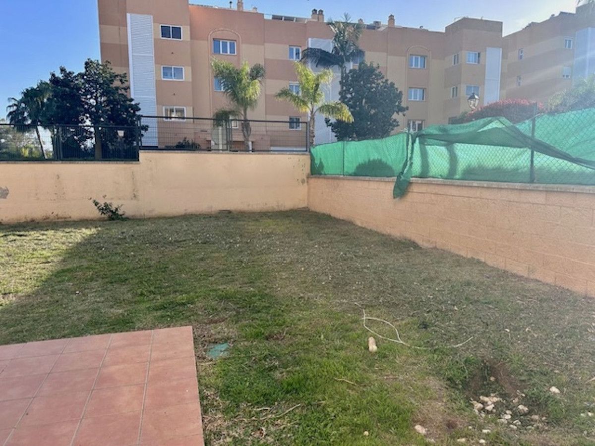 Ground Floor Apartment in Estepona, Estepona, 7/12